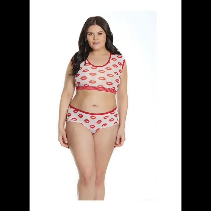 Crop Top and Shorts with Lip Print – Plus Size