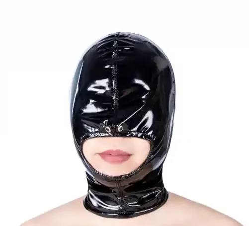 Gesichtsmaske mit Mundöffnung