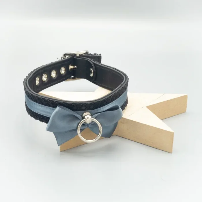Halsband – delicate „stahlblau“ – penumbra