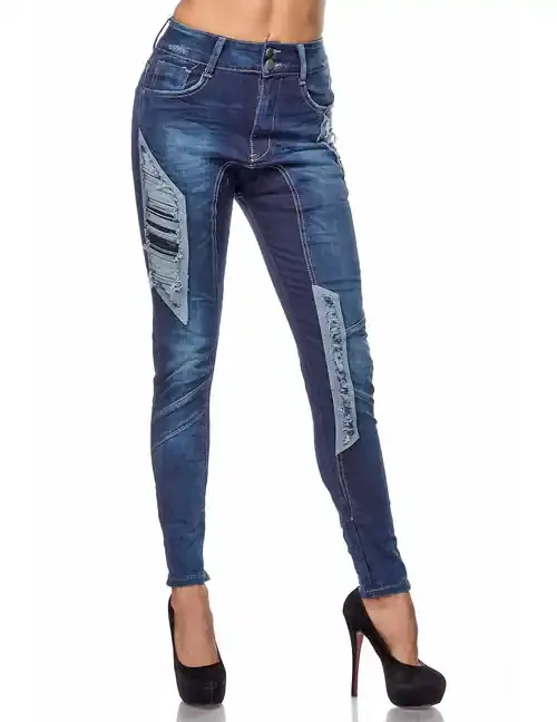 Jeans im Boyfriendlook
