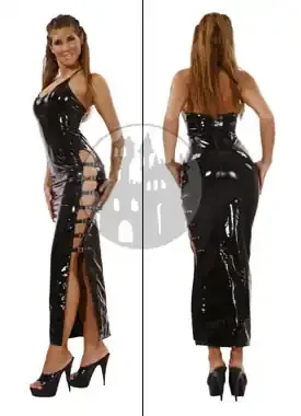 Lackkleid hoch geschlizt