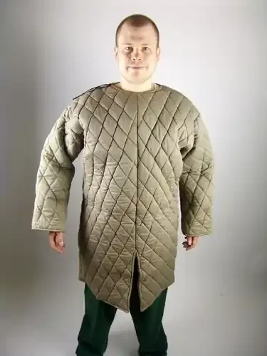 Langer Gambeson mit Schulterschnürung