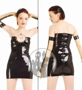 Latex Kleid mit Metallringen