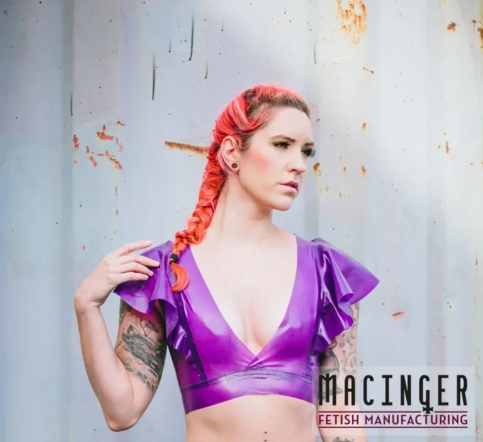 Latex Top bauchfrei