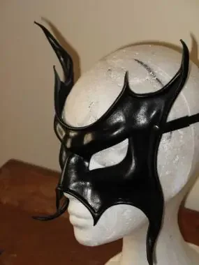 Leder Maske ‘Violent Mistress‘