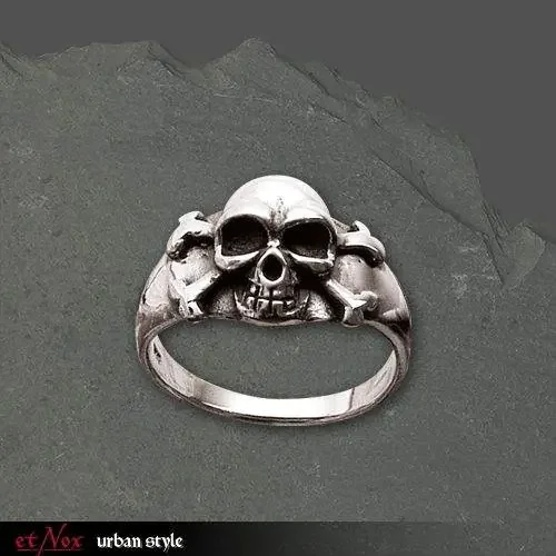 Ring ‘Pirate Skull‘