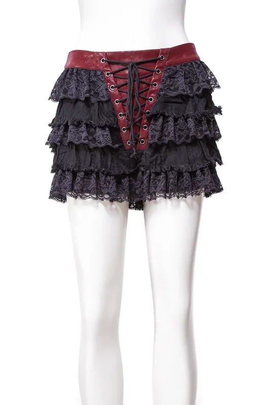 Romantische, gerüschte Shorts in Schwarz und Rot