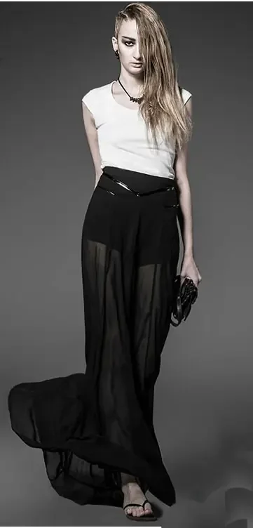 Short mit langem Rock